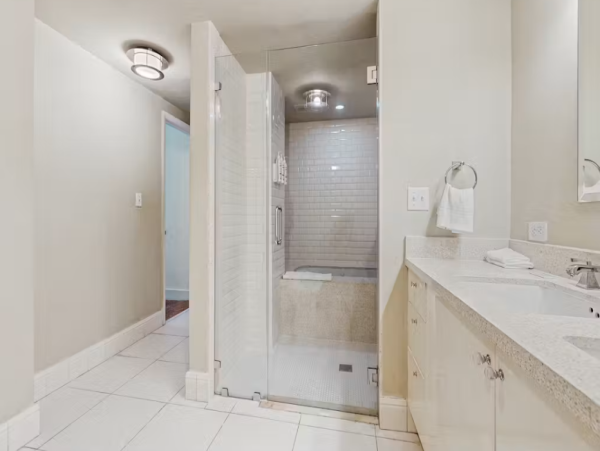 Modern Two-Bedroom Condo Near South Beach